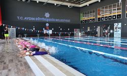 Aydınlı minikler Büyükşehir Belediyesi ile yüzmeyi öğreniyor