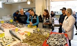 Kuşadası’nda balık tezgâhları denetimden geçti