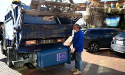 Kuşadası’nda ilk geri dönüştürülebilir atıklar Ege Mahallesi’nden toplandı
