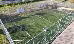 Efeler’de Çeştepe halı saha açıldı