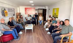 Kaymakam Keklik, Kuşadası Gazeteciler Derneğini ziyaret ​etti