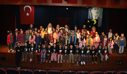 Başkan Çerçioğlu Nazillili çocukları tiyatro ile buluşturdu