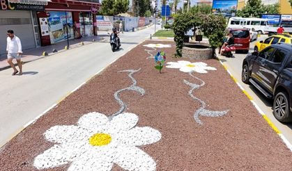 Başkan Çerçioğlu'nun Kuşadası'nda başlattığı yeşil dönüşüm sürüyor