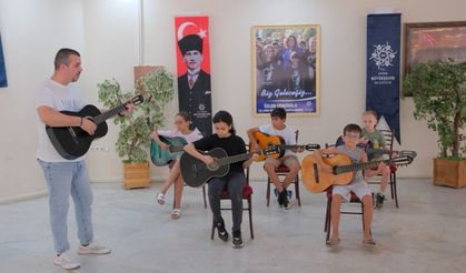 Başkan Çerçioğlu'ndan geleceğin müzisyenlerine destek