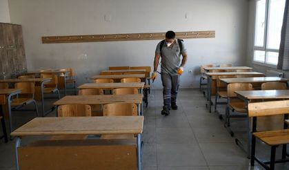 Kuşadası Belediyesi’nden okullarda hijyen mesaisi