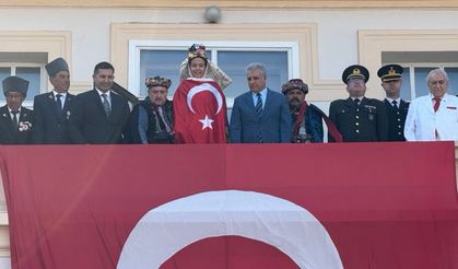 Kuşadası’nı kurtuluş coşkusu sardı