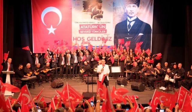 Aydınlılar “Atatürk’ün sevdiği türküler” ile coştu