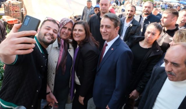 Çerçioğlu'na Efeler Cumartesi Pazarında sevgi seli