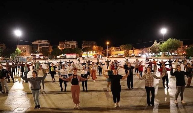 Didim’de Cumhuriyetin 101. Yılı, 101 kişilik zeybekle kutlanacak