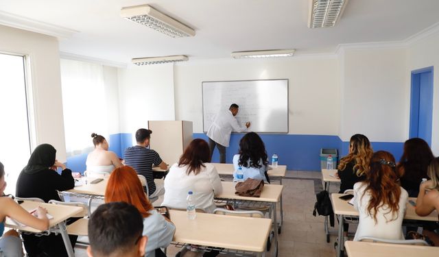 Başkan Çerçioğlu'ndan memur adaylarına destek