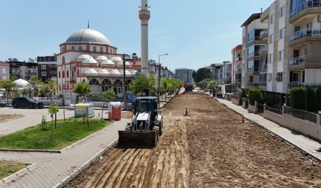 Aydın Büyükşehir Belediyesi Efeler’in yollarını yeniliyor
