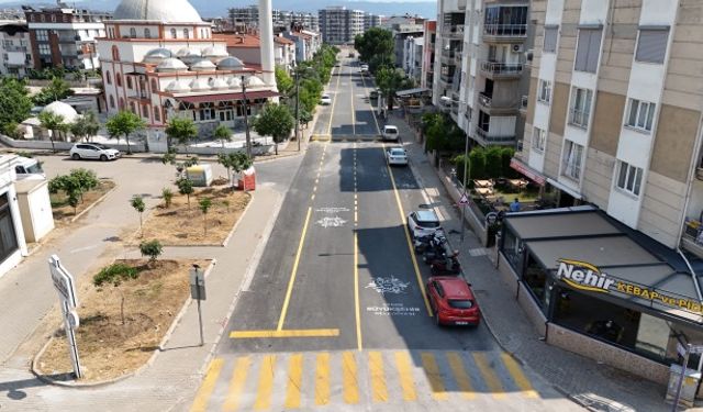 Başkan Çerçioğlu Aydın’ın yollarını yeniliyor, halk kazanıyor