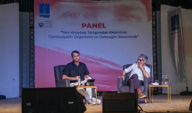 Kuşadası’nda anayasa değişikliği konuşuldu