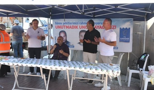 Kuşadası Belediyesi görev şehitlerini unutmadı