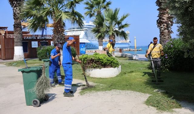 Başkan Çerçioğlu’nun çalışmalarına Kuşadalılardan tam not