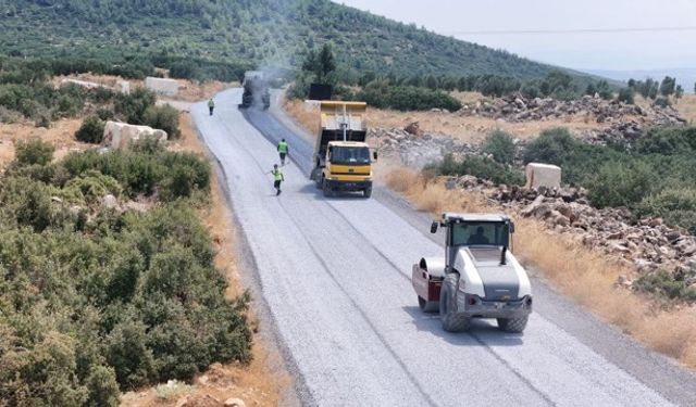 Aydın kırsalında yol yenileme seferberliği