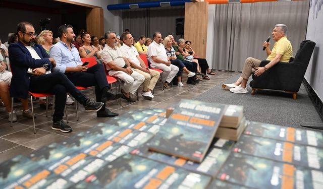 Duayen gazeteci Uğur Dündar Kuşadası’nda