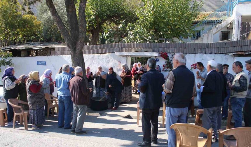 Yağmura hasret kaldılar, yağmur duası ettiler