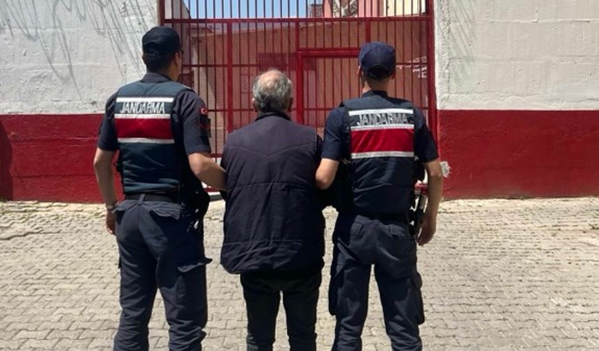 Efeler'de zimmet suçundan aranan şahıs yakalandı