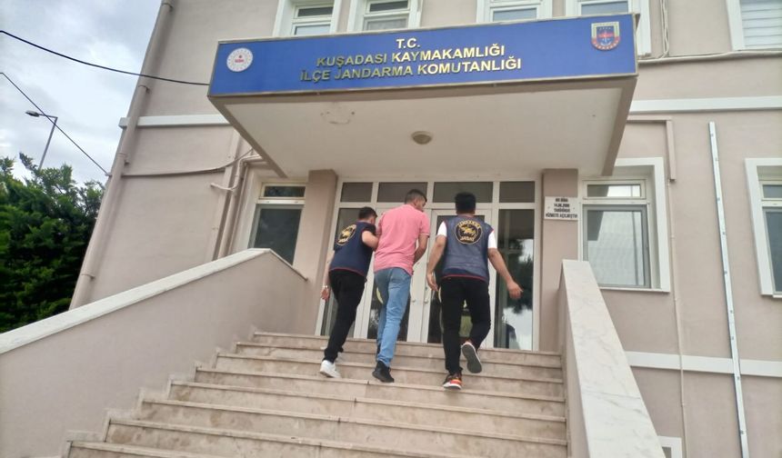 Aydın'ın Kuşadası ilçesinde zehir taciri yakalandı