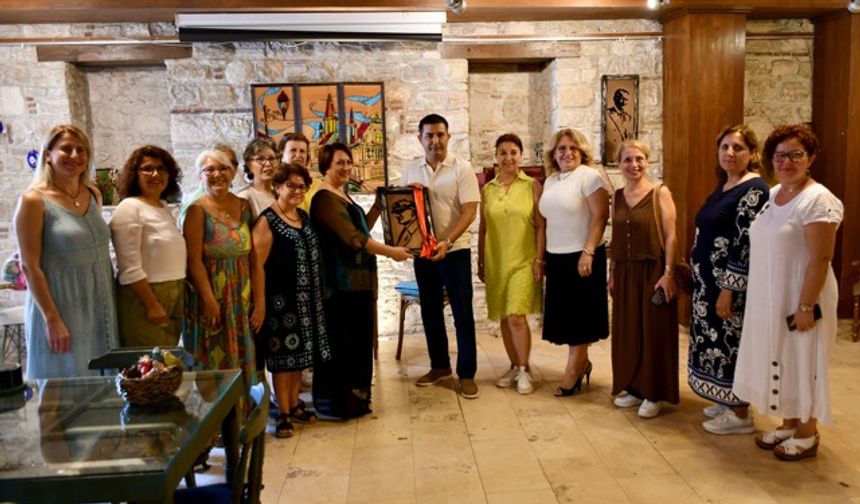 'Renkli Tasarımlar’ sergisi İbramaki Sanat Galerisi’nde