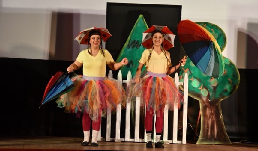 ABB sökeli çocukları tiyatro ile buluşturdu