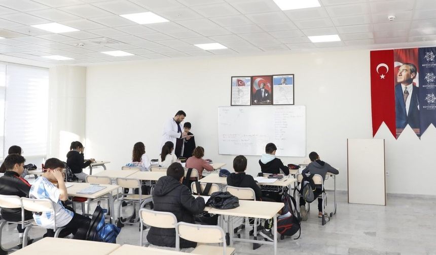 ABB kursu ile her yaştan vatandaş İngilizce öğreniyor