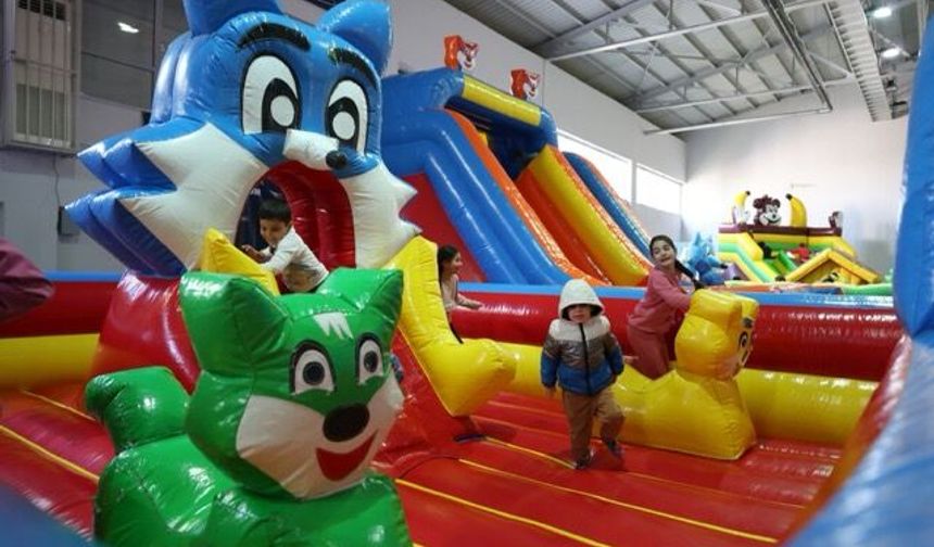 ABB Nazilli’de çocukları yarıyıl karne şenliği ile buluşturdu