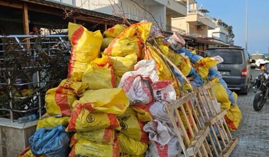 Kuşadası Belediyesi çevreyi kirletenlere göz açtırmıyor